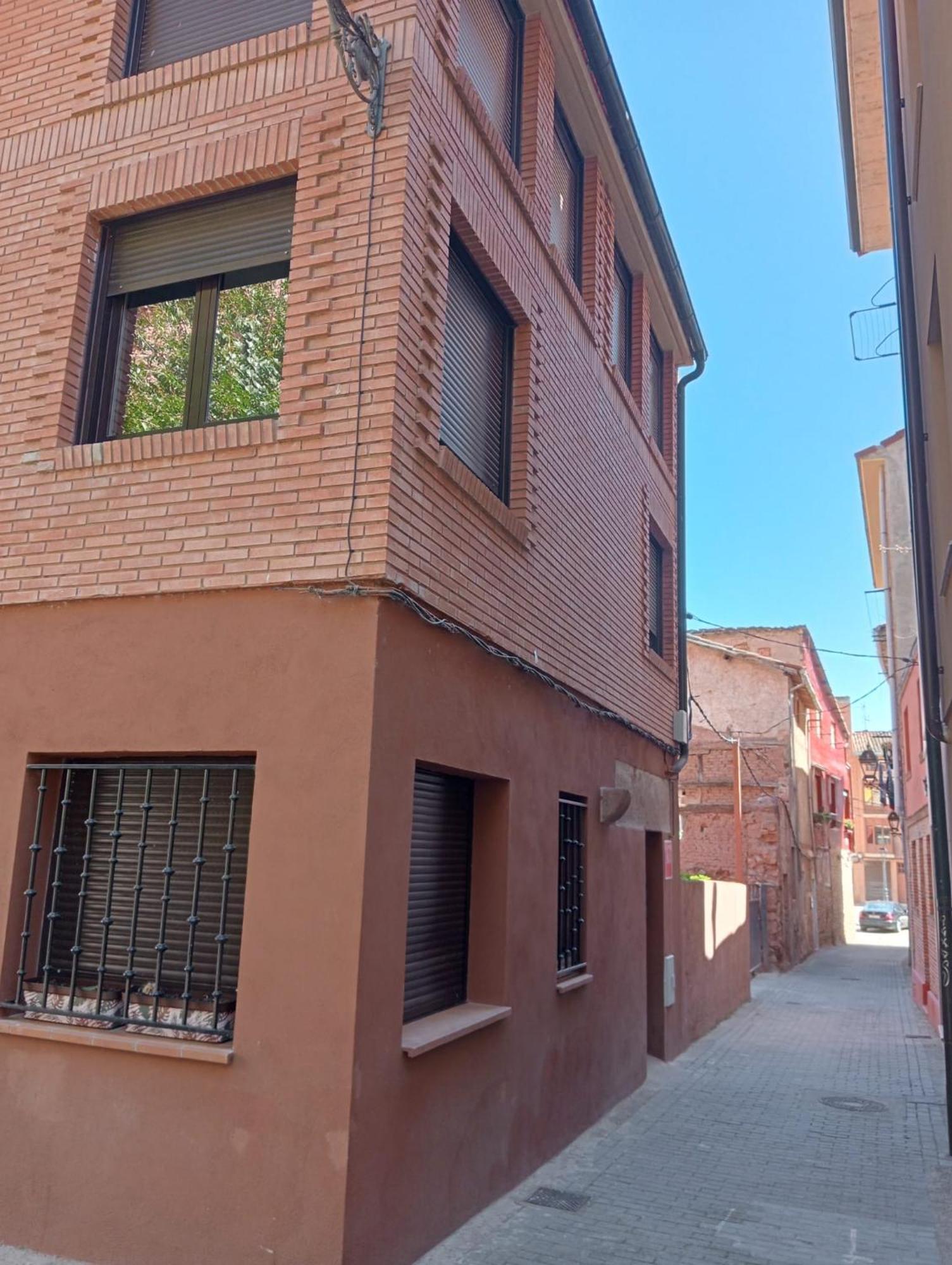 Apartamentos La Piedra En Pleno Centro Historico Con Dos Dormitorios Y Dos Banos 나헤라 외부 사진